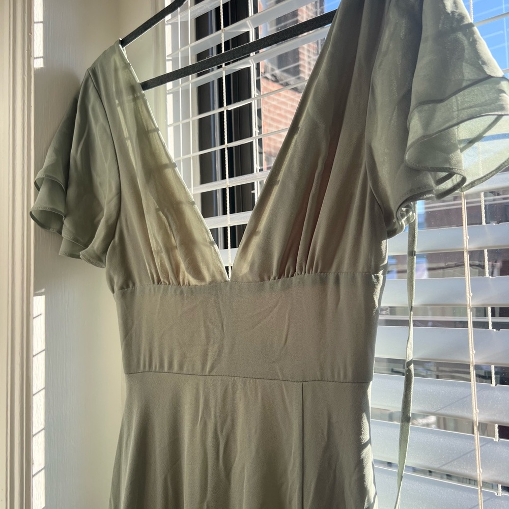 Lulus long gown